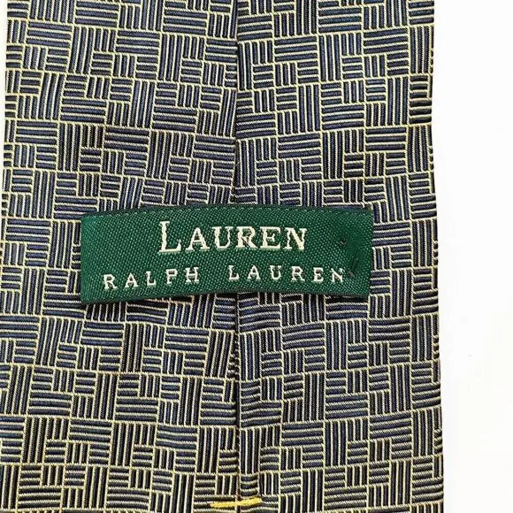 Lauren Ralph Lauren Mens Pink Necktie w/ Geometric Design Handmade 100% Silk LRL